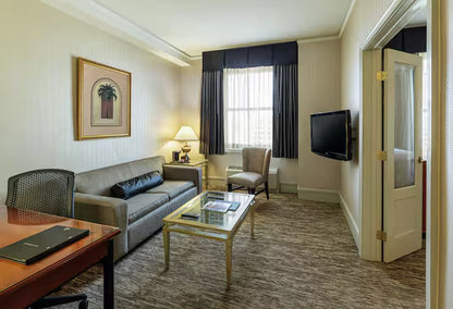 Hilton Netherlands: One King Parlor Suite Junior
